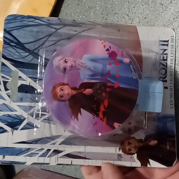 Disney Frozen led night light - Picture 2 of 8